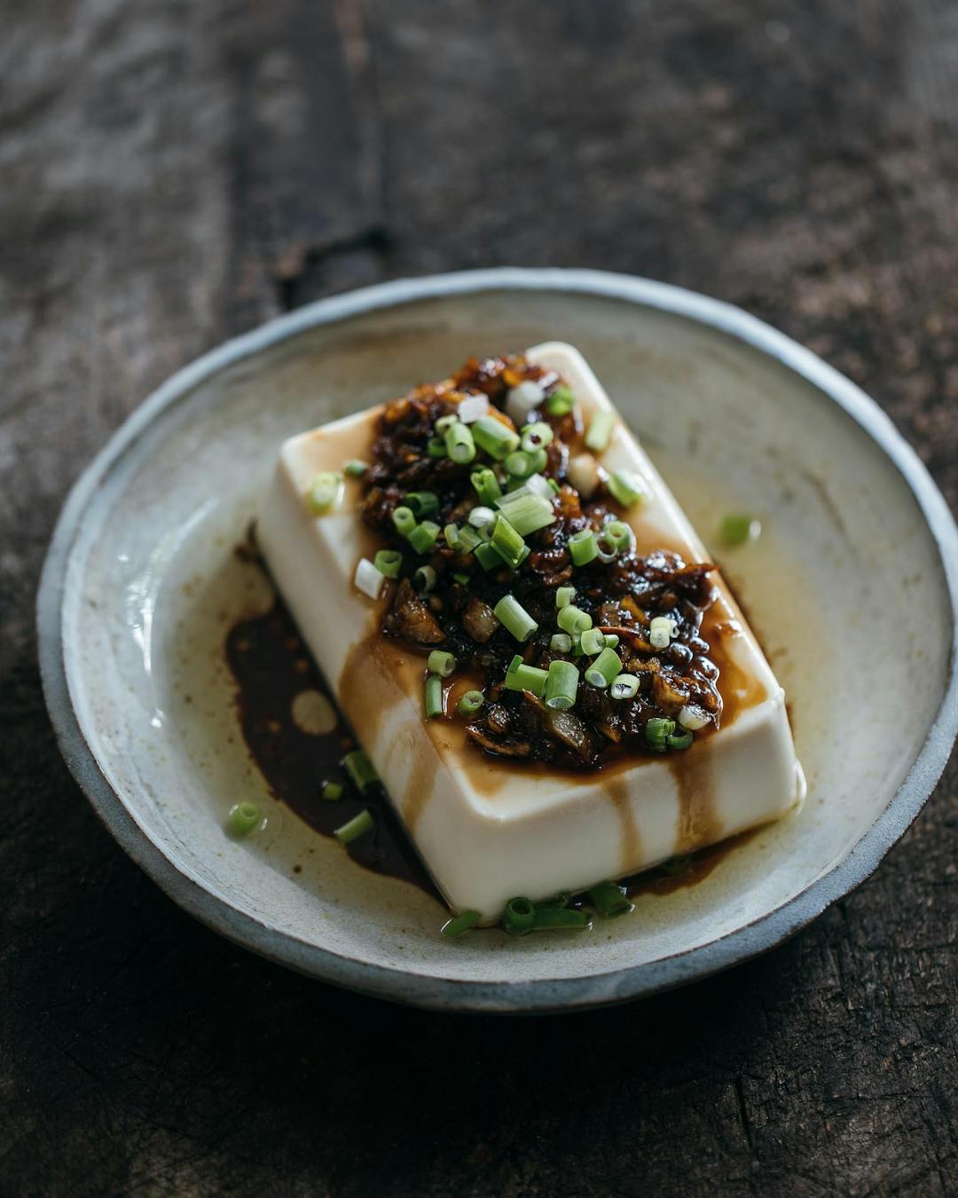 Silken tofu with onion, garlic and soy sauce